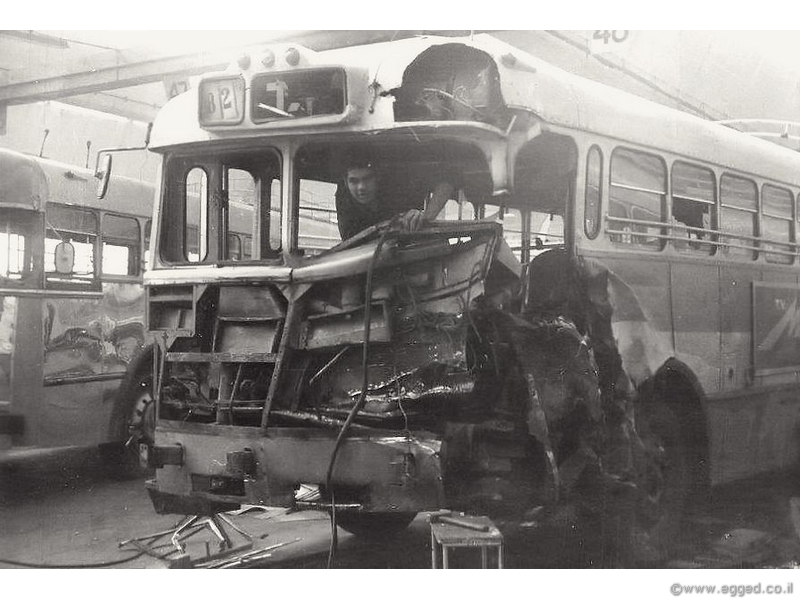 אני כבר מתגעגע למוסך עיר גנים שבו גדלתי ובו התחלתי את דרכי באגד